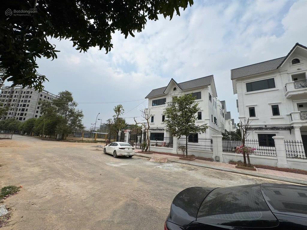 1x tỷ biệt thự mặt chung cư sân bóng cực đẹp dự án kđt kim hoa  mê linh  hn,  0815 143 ***