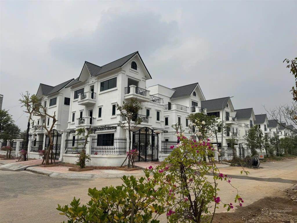 1x tỷ biệt thự mặt chung cư sân bóng cực đẹp dự án kđt kim hoa  mê linh  hn,  0815 143 ***