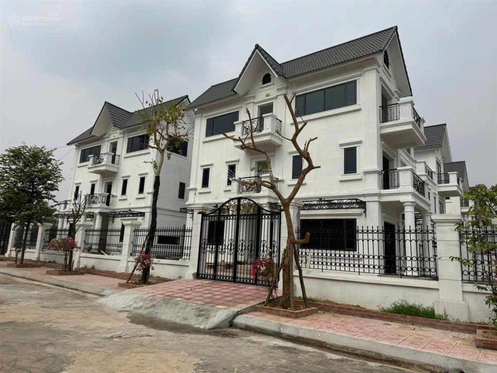 1x tỷ biệt thự mặt chung cư sân bóng cực đẹp dự án kđt kim hoa  mê linh  hn,  0815 143 ***