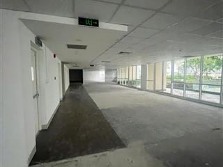 Chính chủ cho thuê 5 căn nhà liền kề ngay góc 2 mặt tiền đường số 10  20 bis đường nguyễn huệ q1
