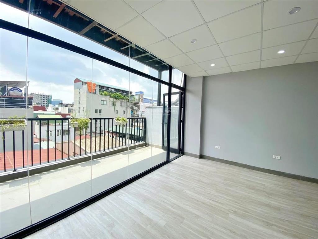 Chính chủ cho thuê sàn mặt phố đống đa 120m2 giá chỉ nhỉnh 18triệu cực đẹp mới