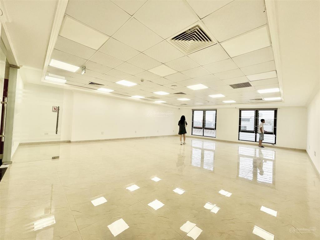 Bóc tem sàn văn phòng đẹp keng phố láng hạ  đống đa 110m2 giá chỉ 18tr