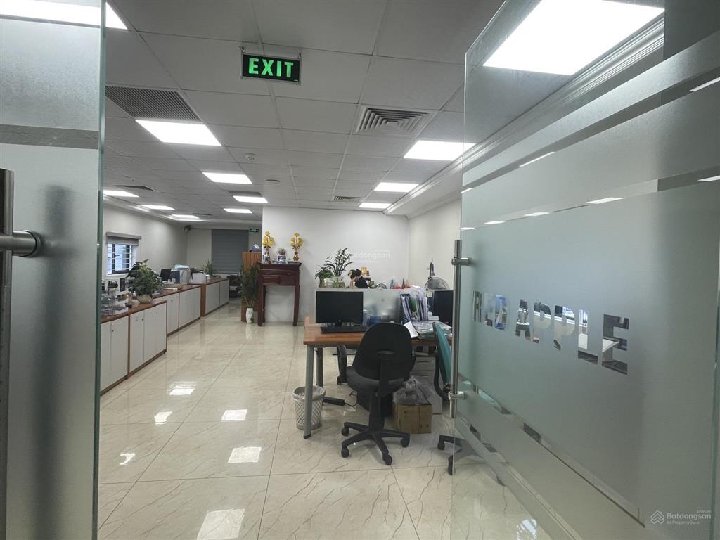 Bóc tem sàn văn phòng đẹp keng phố láng hạ  đống đa 110m2 giá chỉ 18tr