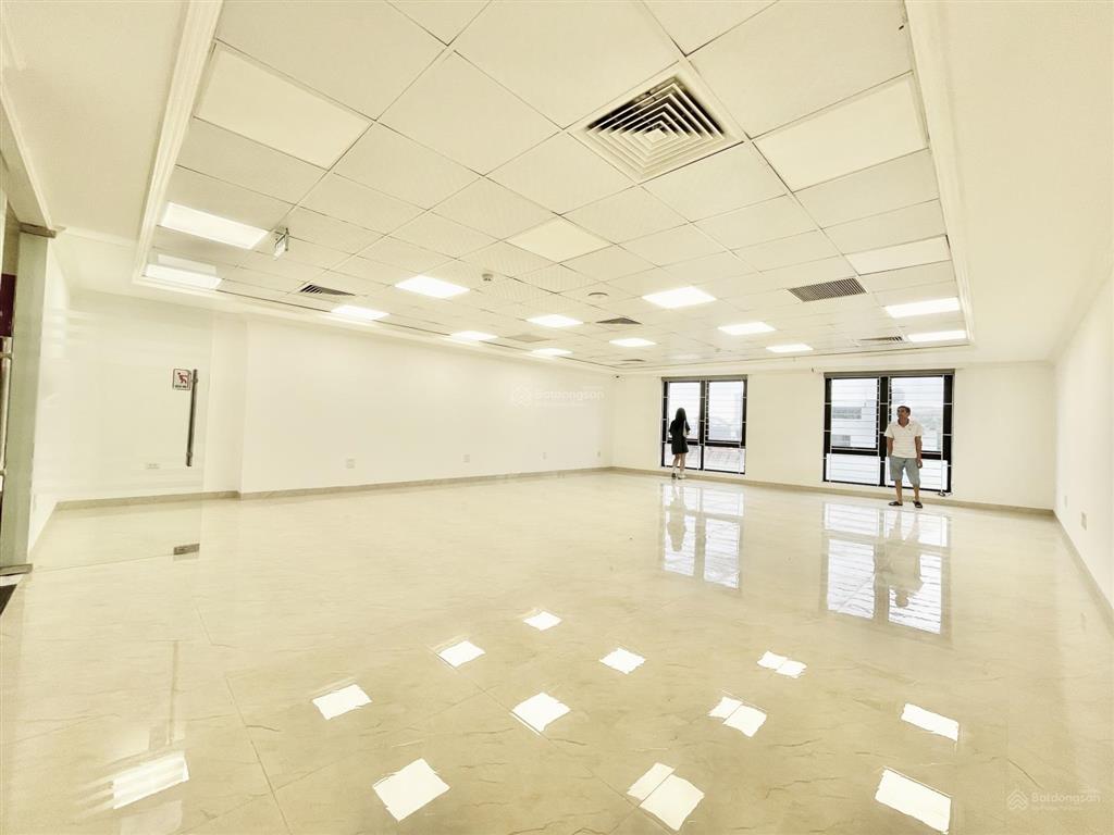 Bóc tem sàn văn phòng đẹp keng phố láng hạ  đống đa 110m2 giá chỉ 18tr