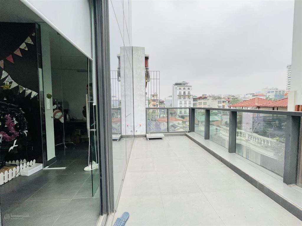 Bóc tem sàn văn phòng đẹp keng mặt phố đống đa 120m2 giá chỉ 18 triệu