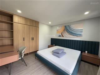 Cho thuê căn hộ 2 phòng ngủ full nội thất cao cấp, có dọn phòng hàng tuần, có bảo vệ lễ tân, quận 3