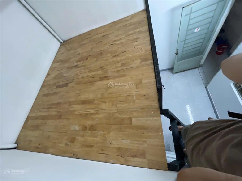 Cho thuê phòng giá tốt ngay lê văn sỹ quận 3 có máy lạnh, kệ bếp, nvs riêng, có bảo vệ 24/24