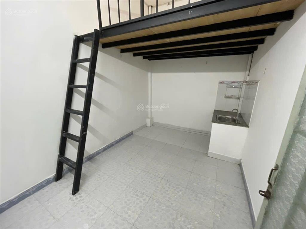 Cho thuê phòng giá tốt ngay lê văn sỹ quận 3 có máy lạnh, kệ bếp, nvs riêng, có bảo vệ 24/24