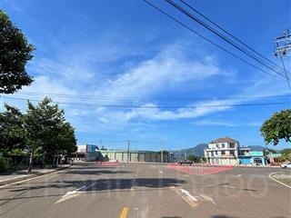 Mặt tiền đường 28  lô đẹp hiếm, giá chốt nhanh