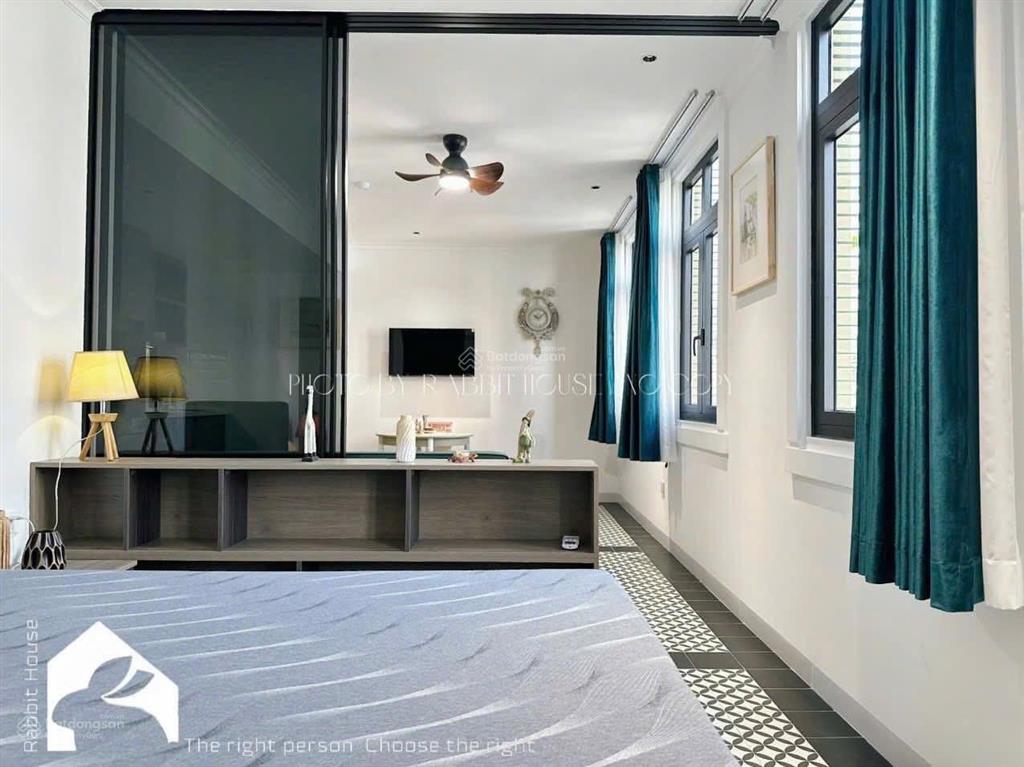 Căn hộ 1 phòng ngủ  đầy tiện nghi, nội thất sang trọng  khu dân trí cao  gần đh văn lang cs3