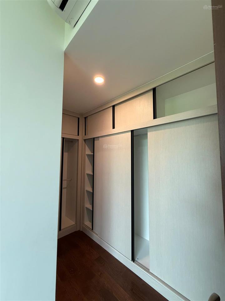 Bán căn hộ, 143m2 vuông, thảo điền quận 2