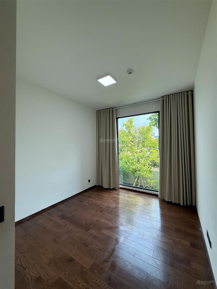 Bán căn hộ, 143m2 vuông, thảo điền quận 2