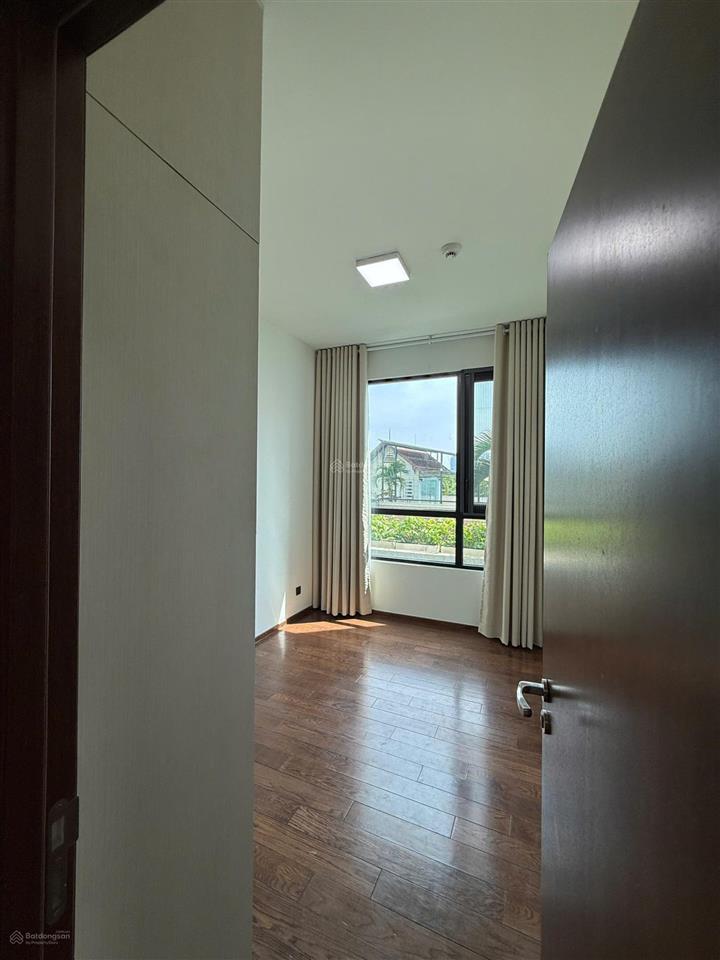 Bán căn hộ, 143m2 vuông, thảo điền quận 2