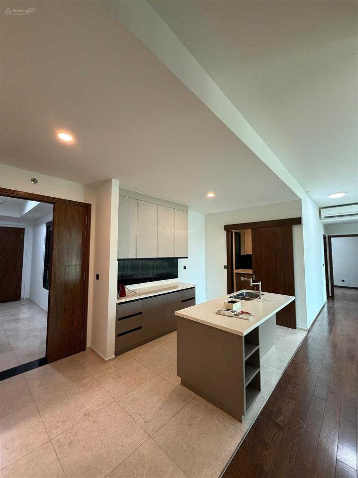 Bán căn hộ, 143m2 vuông, thảo điền quận 2