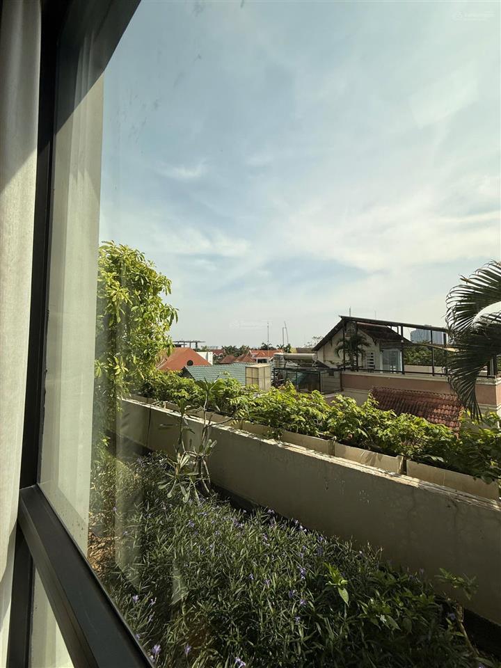 Bán căn hộ, 143m2 vuông, thảo điền quận 2