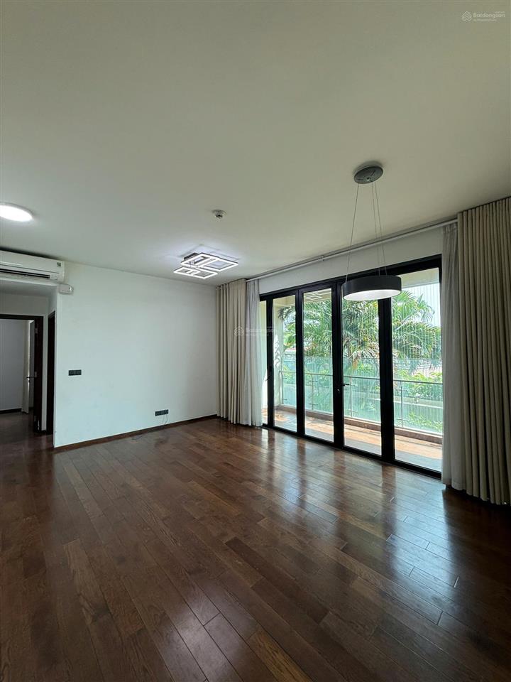 Bán căn hộ, 143m2 vuông, thảo điền quận 2