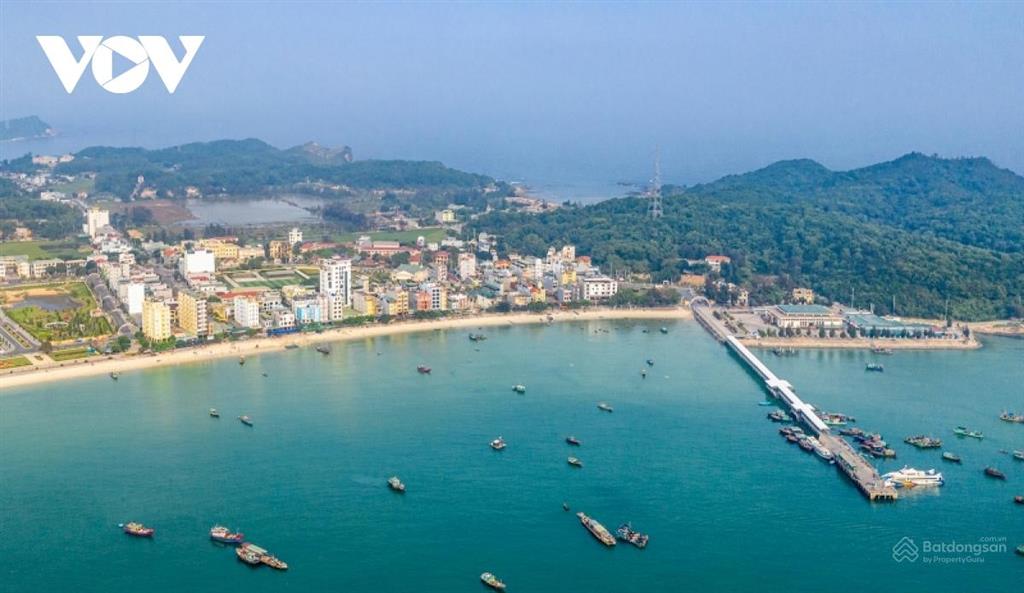 Chỉ hơn 1 tỷ có ngay nhà đất thổ cư 229m2 mặt tiền 8m. trung tâm khu 2 đặc khu cô tô.