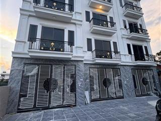 Bán nhà 42m2 giá 2tỷ7xx sổ đỏ chuẩn thiết kế hiện đại, không lỗi phong thuỷ, gần đường đôi ql6