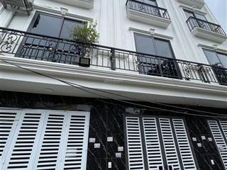 Bán nhà 32m2 giá 2tỷ550tr ngõ ô tô cạnh nhà thiết kế đẹp không lỗi phong thủy, không quy hoạch