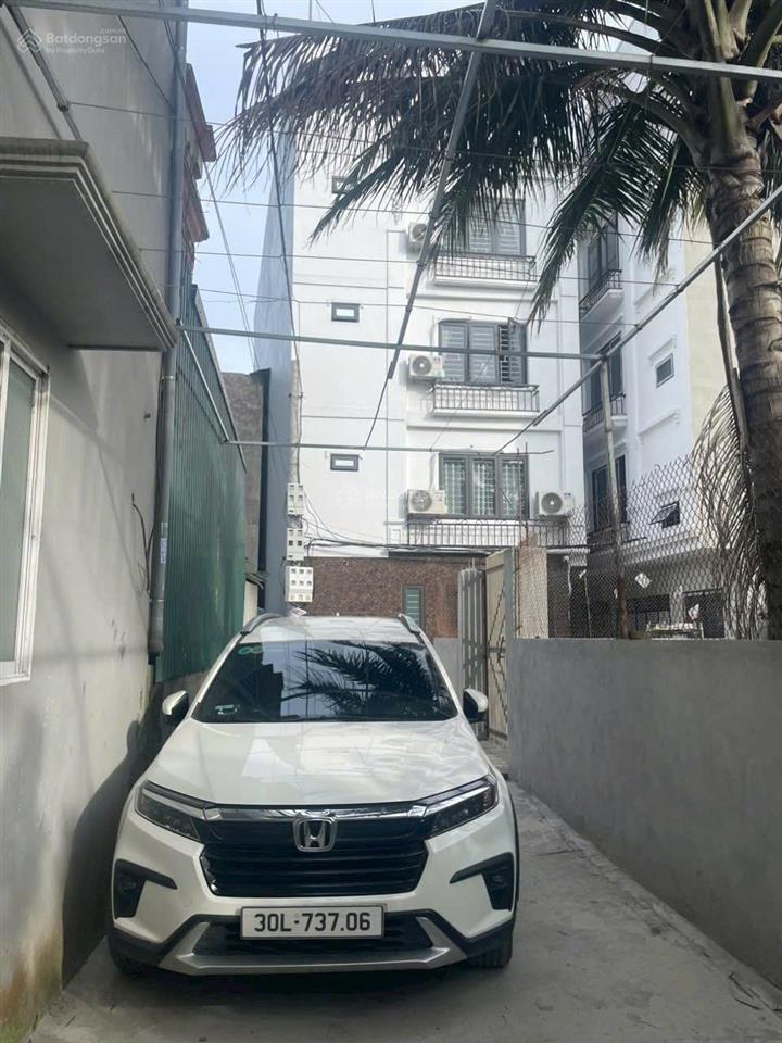 Bán nhà 30m2 giá 3tỷ150tr gần quốc lộ 21b tiện ích ngõ ô tô gần nhà, dân cư đông xây hiện đại