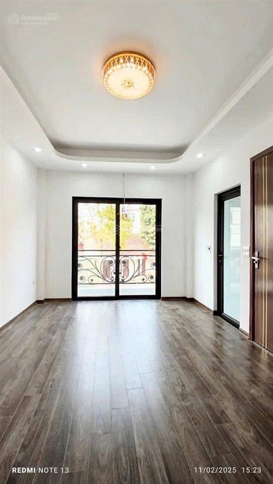 Bán nhà 30,8m2 giá 4,5tỷ xây mới khu vực tiện ích gần trường chợ , sổ đỏ chuẩn thiết kế hiện đại