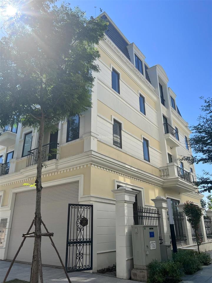 Cần bán gấp căn liền kề 90m2 loại 2 mặt tiền ngay đại lộ ánh trăng 58m.0968 616 ***