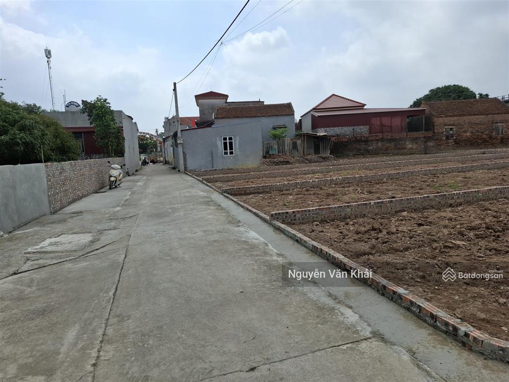Bán đất f0 lô góc trừng xá lương tài bắc ninh. dt 100m2 lô góc đường thông ôtô tránh. gía 10 tr/m2
