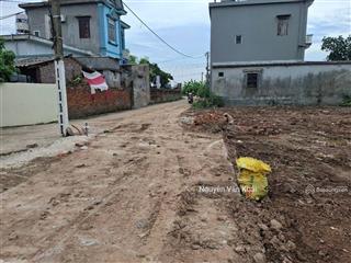 Fo nhị trai gía rẻ nhất khu vực dt 101m mt 5m nở hậu đường chước đất 6m ô tô vào đất