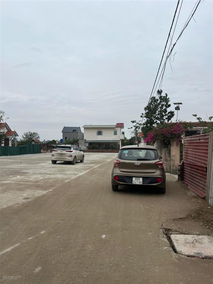 Bán đất vàng thôn gia bình bắc ninh dt 115m2, mt 4m50 ô tô thông 300m ra quốc lộ cách sân bay 1km