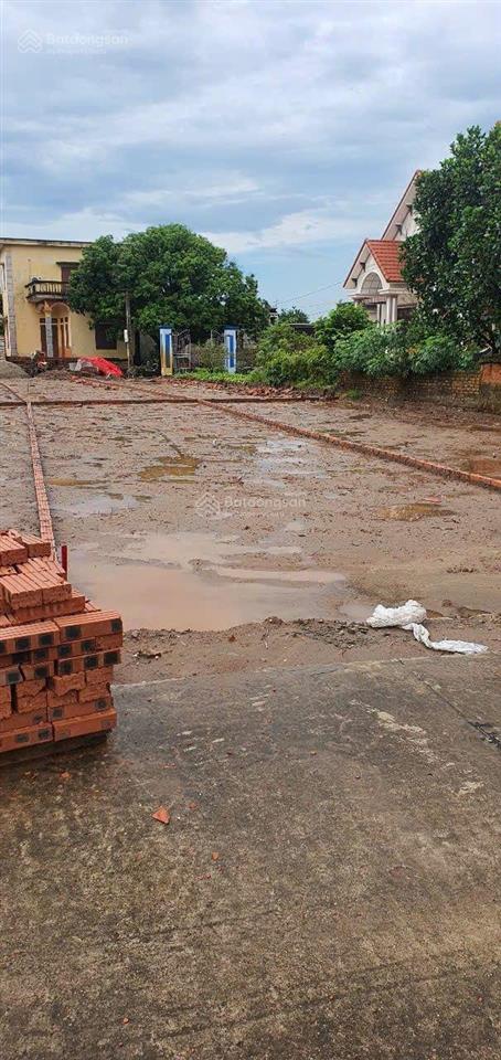 Bán đất nhất trai minh tân lương tài dt 96m2, mt 4m68. ngõ 5m ô tô vào đất dân cư đông đúc