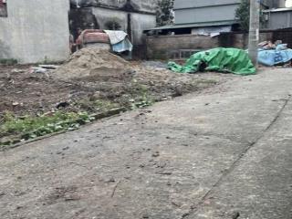 Bán đất f0 phường ninh xá thuận thành dt 60m2 mt 4m50 nở hậu ô tô thông dân cư đông đúc gần khu cn