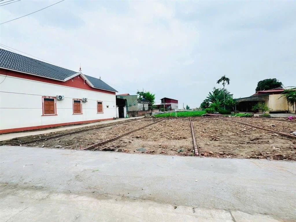 Siêu phẩm kinh doanh ô tô tránh dt 95m mt hậu 5m80 chục chính 3 ô tô tránh chợ trường cách 500m