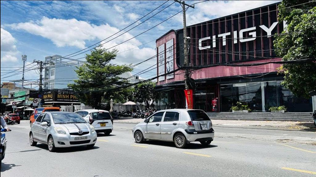 Cam kết rẻ nhất khu 153tr/m2  mặt tiền đối diện vincom lê văn việt 600m2, xd hầm 7 tầng giá 92tỷ