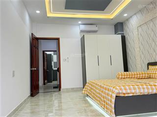 Nhà 1 trệt 2 lầu sát ngã tư ga cách đường hà huy giáp chỉ 100m vị trí cực đẹp thuận tiện di chuyển