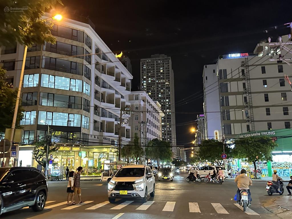 Bán đất trần văn dư, cách bãi tắm mỹ khê 300m  gần khu phố tây  120m2 ngang 8m  giá 13,x ty