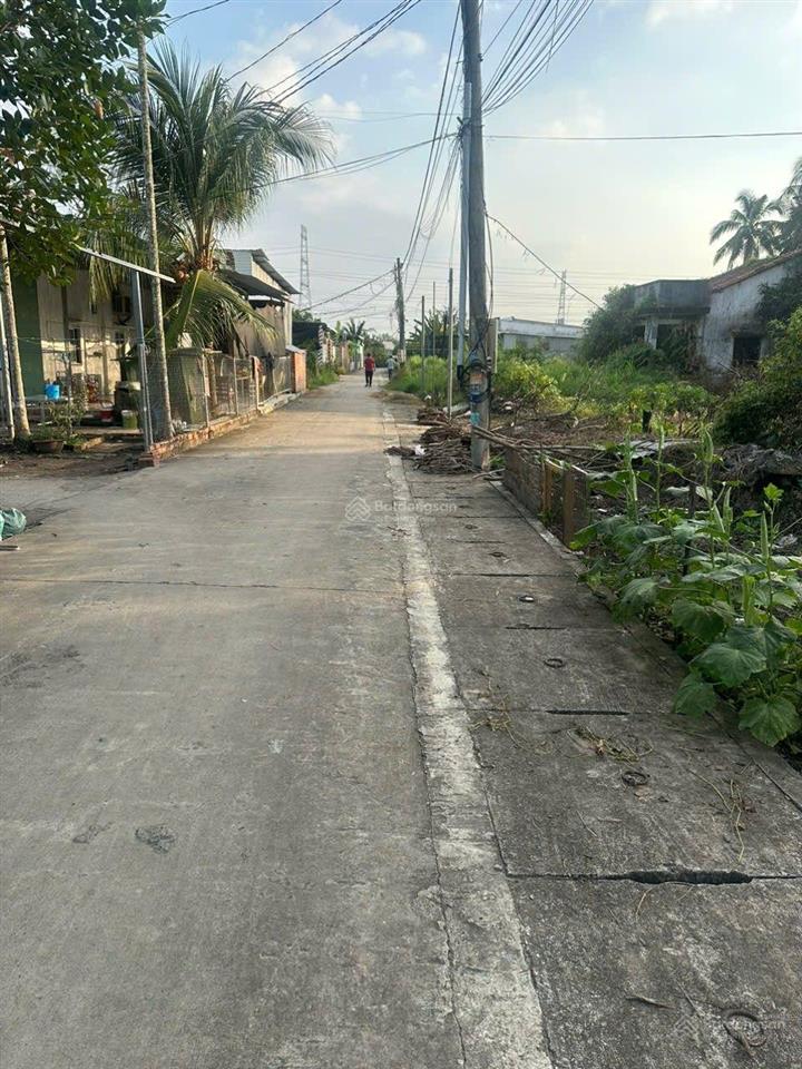 1980m2 đất hỗn hợp , thổ cư , 8 triệu/m2 , đường xe tải, hùng vương. phù hợp phân lô, làm nhà vườn