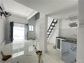 Nhà nguyễn căn 1 trệt 1 lầu rộng 45m2