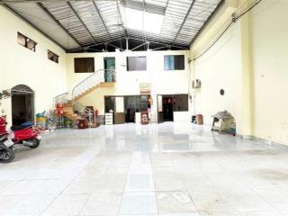 Cho thuê kho xưởng 15x18m, lửng đúc, có 3vp, tải 5tấn, trần cao, giá 25tr tl