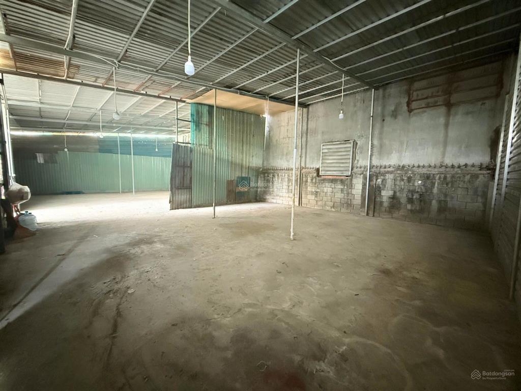 Cho thuê kho xưởng phường bình hưng hòa a, điện 3pha, tải 5tấn, giá 15tr, sx mọi ngành nghề