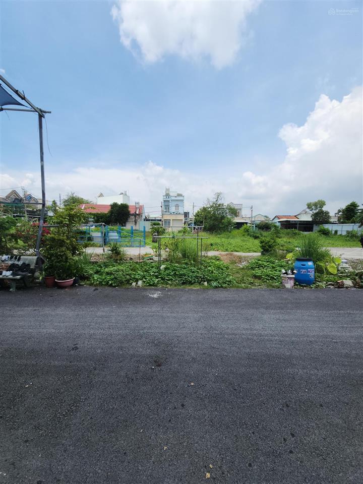 Bán gấp lô đất thổ cư đường trung đông 7, hóc môn, diện tích 5 x 18m, giá 3,4 tỷ