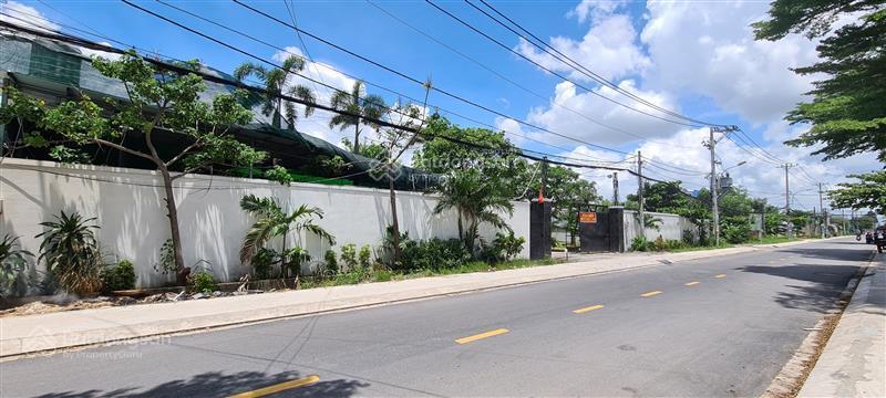 Bán gấp lô đất diện tích 10,936m2, mặt tiền đường phạm thị giây, hóc môn, giá 180 tỷ
