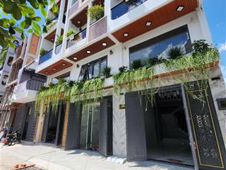 Bán nhà diện tích 100m2, huỳnh thị hai, quận 12  nhà mới xây 5 tầng, giá 7,9 tỷ