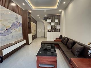 Bán nhà thượng thanh, long biên 35m2, 5 tầng, 5.9 tỷ, ô tô, ngõ thông, sát mặt phố, 0944 311 ***