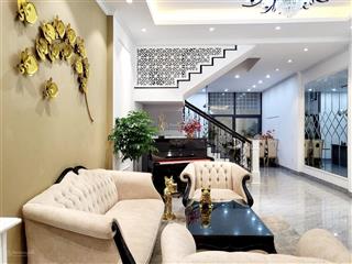 Bán nhà ngô gia tự, long biên 32m2, 5 tầng, 5.3 tỷ, lô góc, sát phố, full đồ, ở ngay, 0944 311 ***