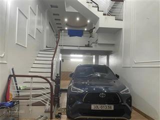 Bán nhà phố dương quảng hàm. 50m2. cách mặt phố 15m. ô tô vào nhà. giá 15.5 tỷ
