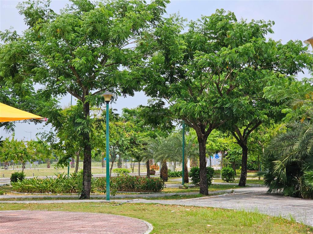 Chỉ với 1tỷ900 sở hữu nền đất tại dự an gem sky world long thành cách sân bay chỉ vài km