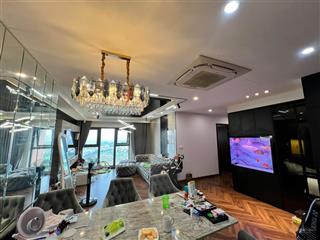 Chính chủ cần bán căn hộ 130m (3n2wc) căn góc đẹp toà sông hồng parkview tầng trung, full nội thất