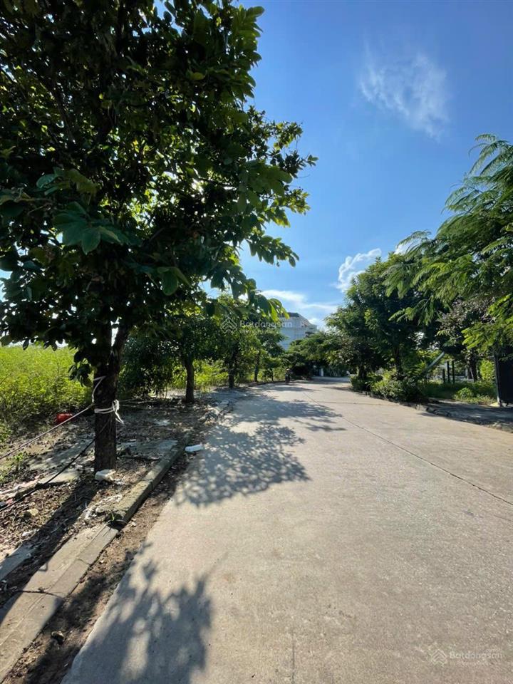 Bán ô bt góc vườn hoa mặt hồ hùng thắng  bãi cháy.  0915 069 ***