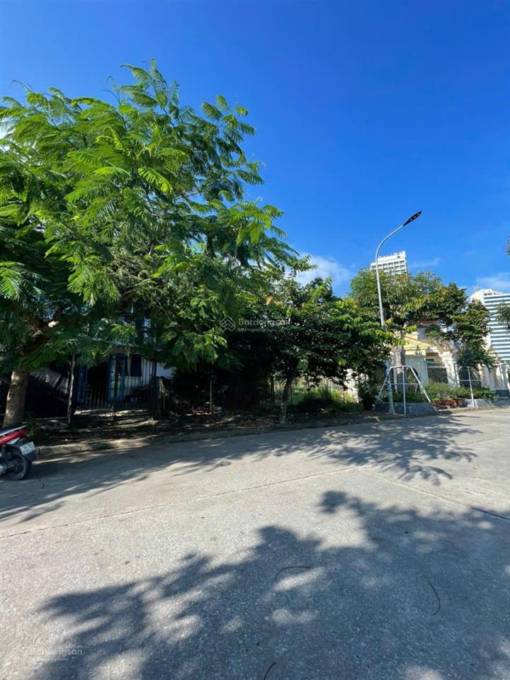 Bán ô bt góc vườn hoa mặt hồ hùng thắng  bãi cháy.  0915 069 ***