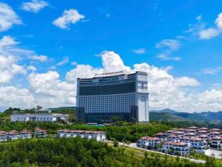 Bán nhanh bt flc hạ long, 14,5 tỷ, 380m2, view đẹp.  e hương